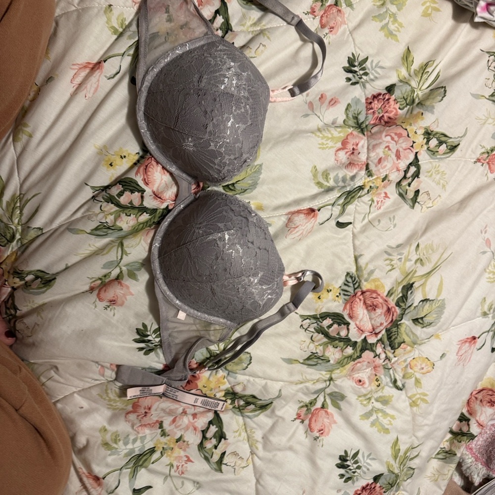 Victoria's Secret Gray Lace Bra